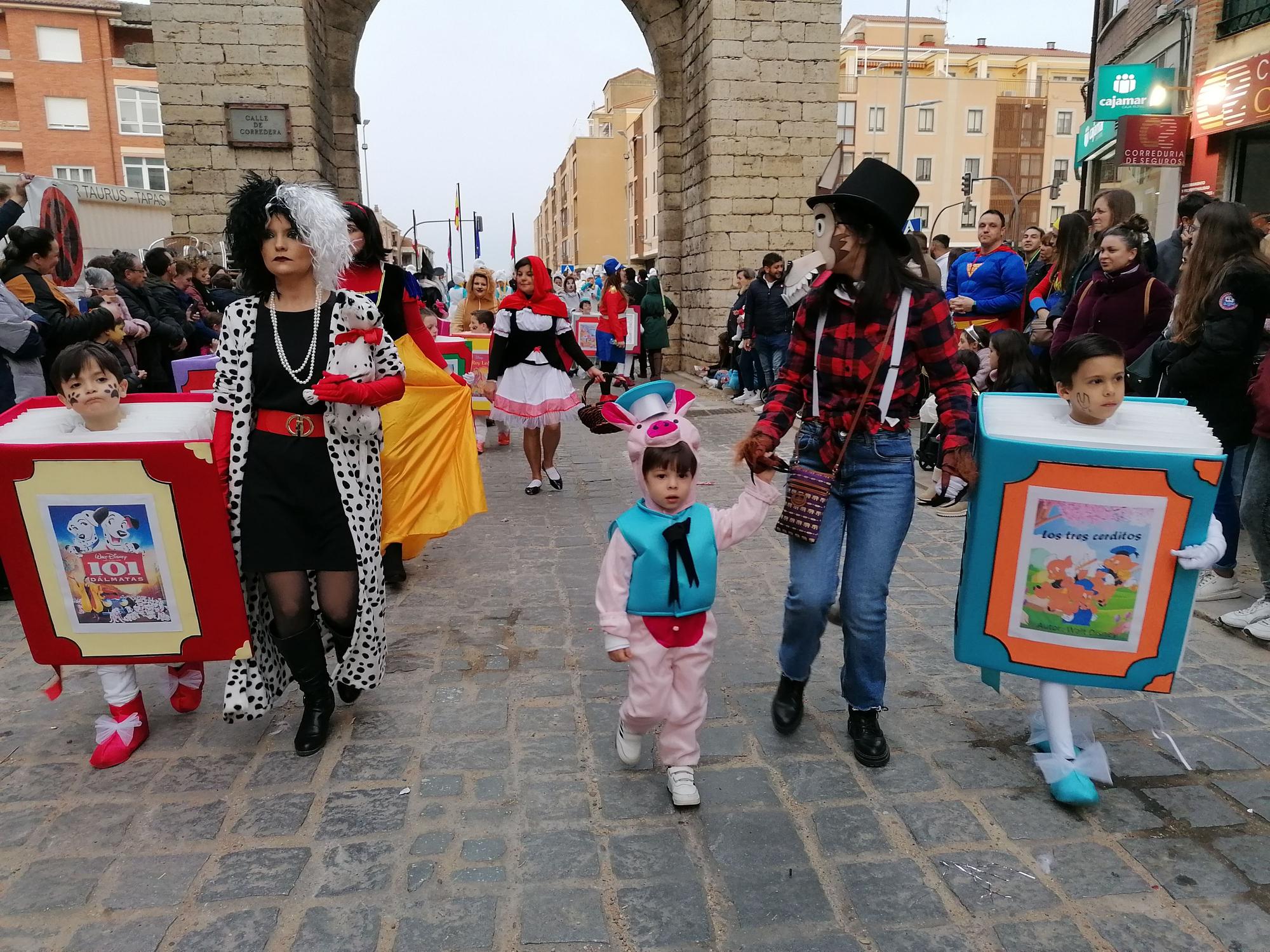 Toro presume de cantera en el desfile infantil de Carnaval