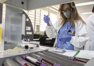 Nuevos test genéticos para mejorar el tratamiento de la esclerosis múltiple y el cáncer