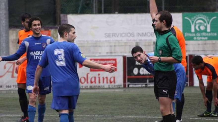 El equipo arousano tratará de hacerse fuerte pese a las adversidades. // Muñiz