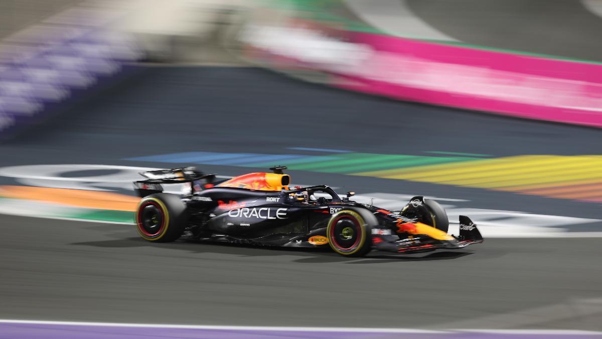 Max Verstappen, durante la clasificación en el circuito de Jeddah Corniche