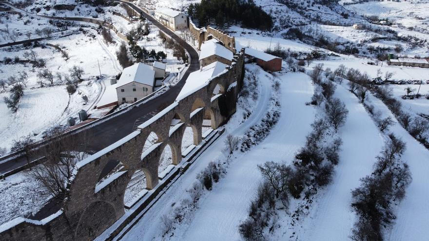 La espectacular nevada de Morella vista desde el aire gracias al dron de Hugo González