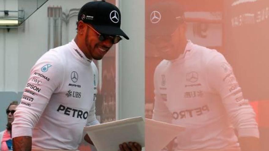Lewis Hamilton i el Mercedes dominen de nou a Montmeló