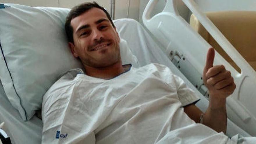 Iker Casillas, a la seva habitació a l&#039;hospital de Porto