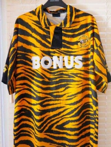 El Hull City quiso rendir homenaje con esta camiseta al sobrenombre con el que es conocido, 'The Tigers'.