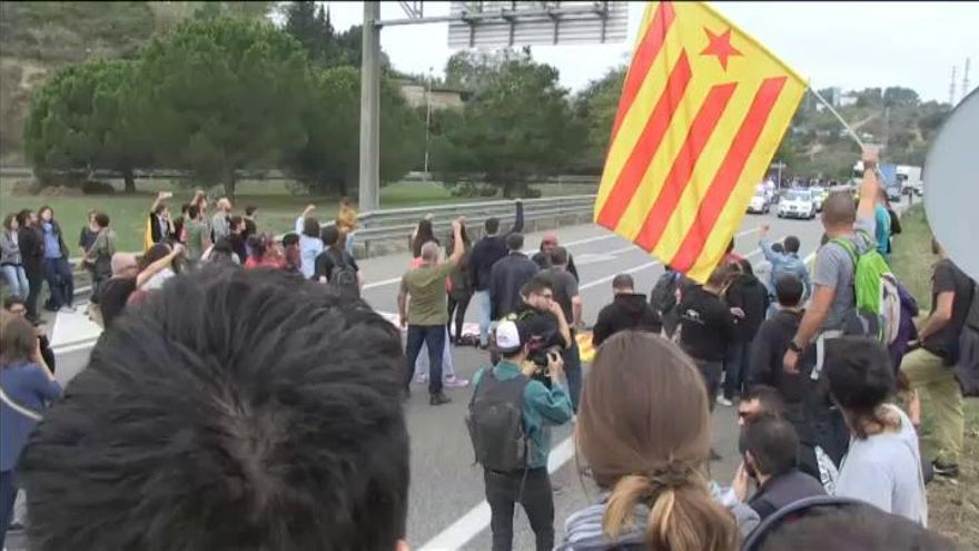 Caos en las carreteras catalanas por los cortes debidos a la huelga