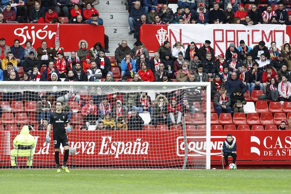 El partido entre el Real Sporting y el Numancia, en imágenes