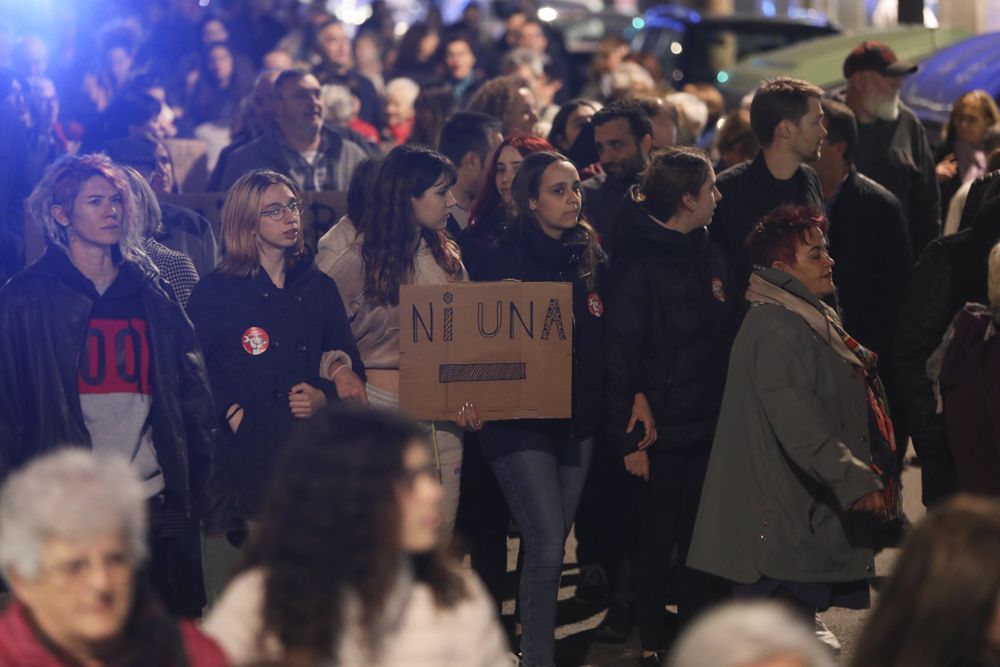 Sagunt grita contra la violencia machista el 25N