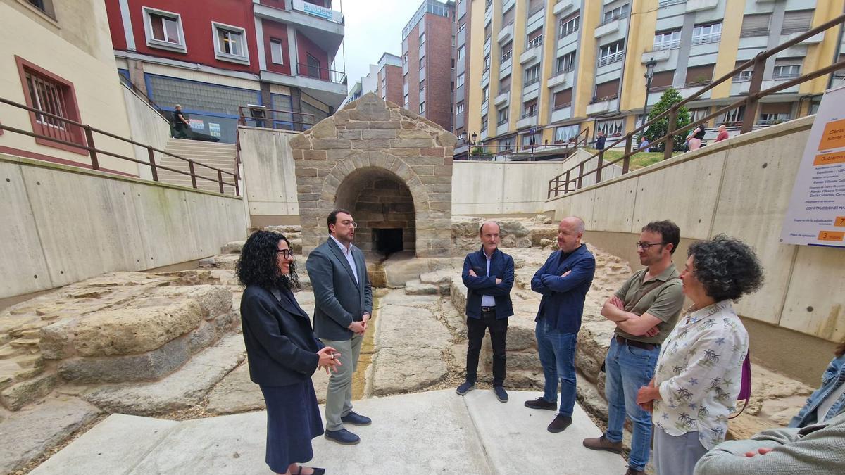 La visita de Barbón a la Foncalada.