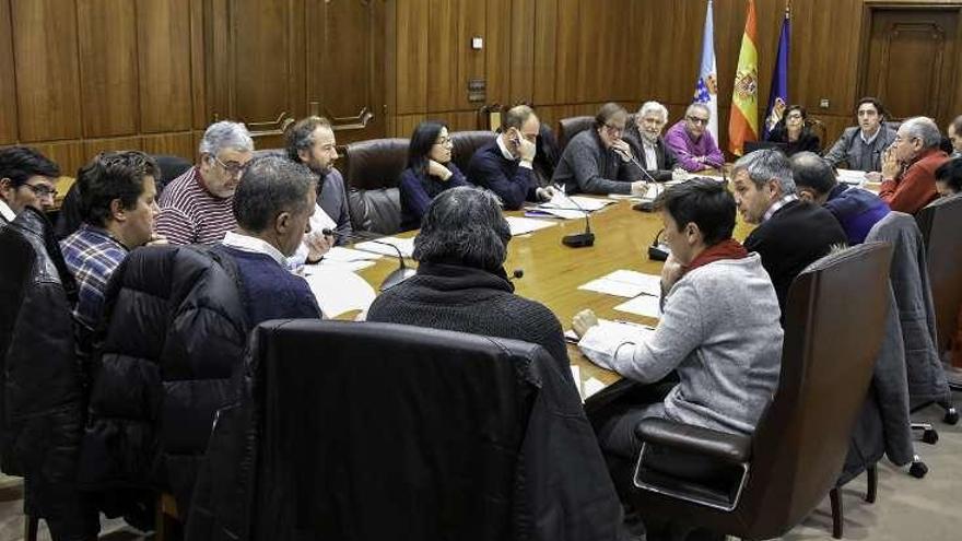 Reunión de la Mesa de Negociación.  // FdV