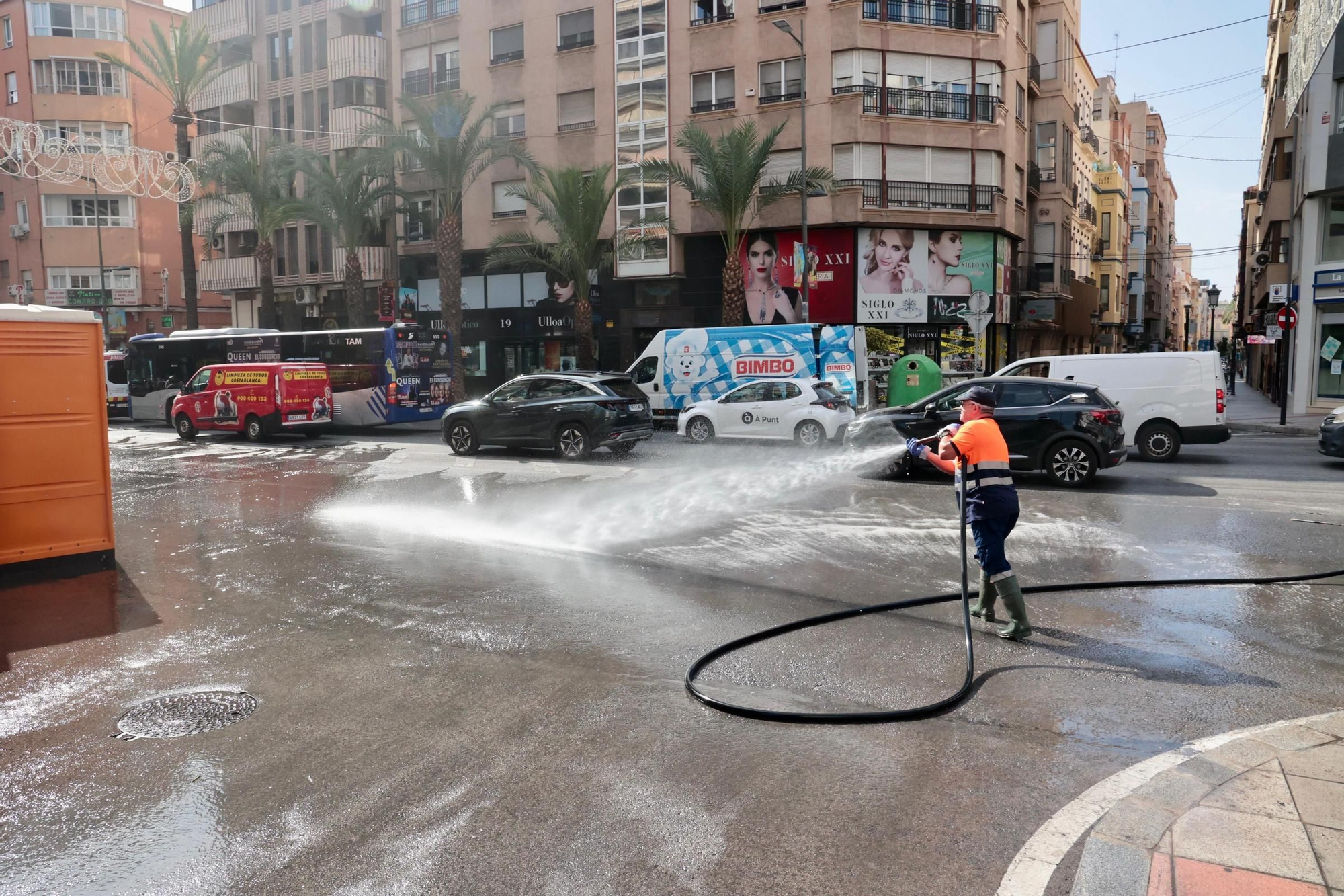 Alicante desmonta las Hogueras y pone fin a las fiestas de este 2025