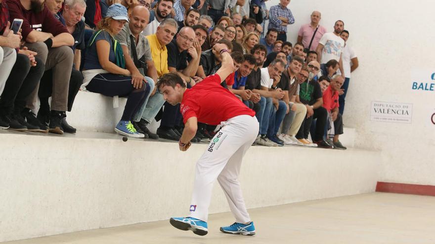 Puchol II va signar una gran actuació ahir a Vila-real contra un molt combatiu Genovés II.