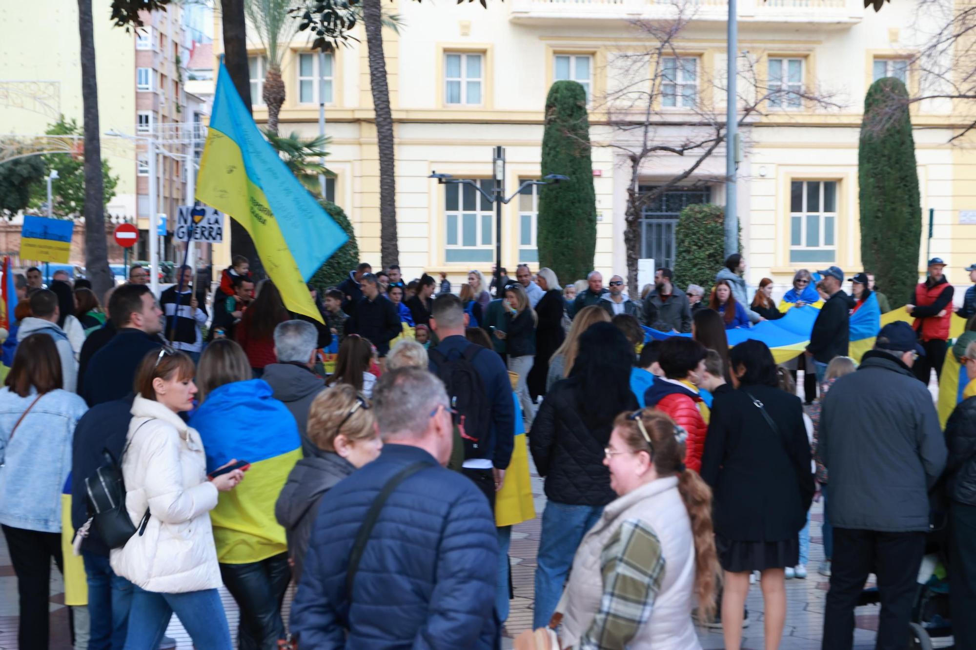 Cientos de castellonenses se manifestan por la paz en Ucrania