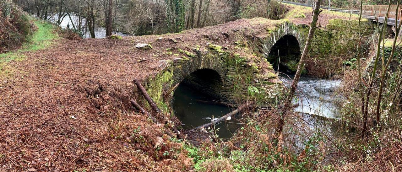 Arco esquerdo da Ponte Asneiro. |   // A.P.