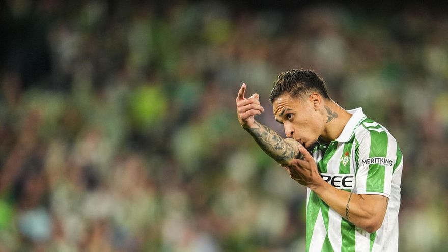 Fajardo: &quot;A ver qué propuesta recibe el Manchester por Antony y si entienden que en el Betis puede duplicar su valor&quot;