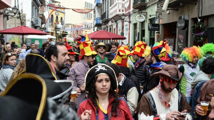 Participantes en un Carnaval de día en Vegueta en el año 2015.