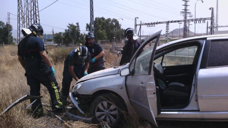 Una joven resulta herida tras un accidente en Blanca