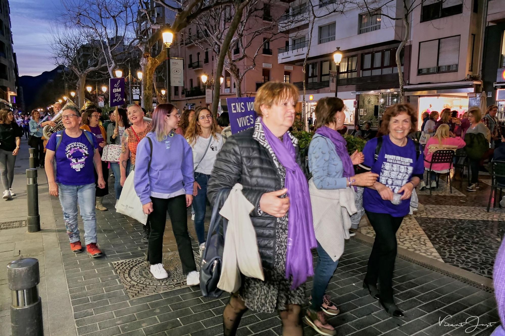 La manifestación feminista del 8M en Gandia