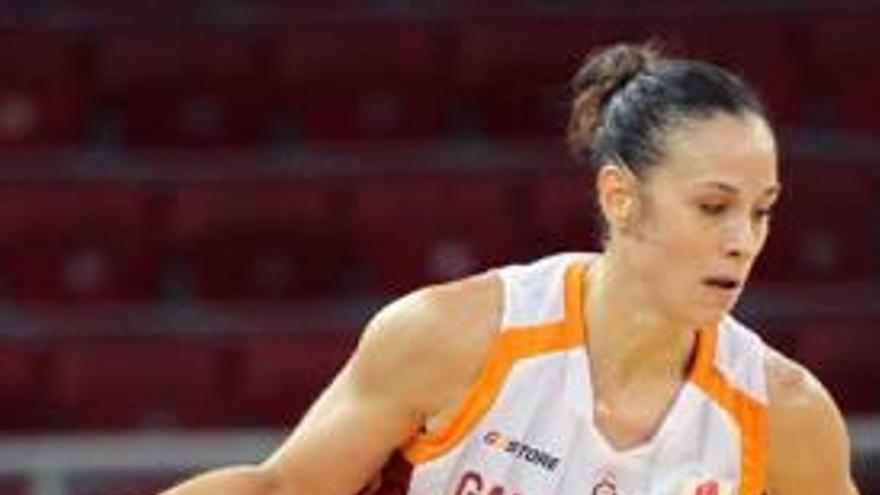 Núria Martínez en la seva etapa al Galatasaray Odeaban.