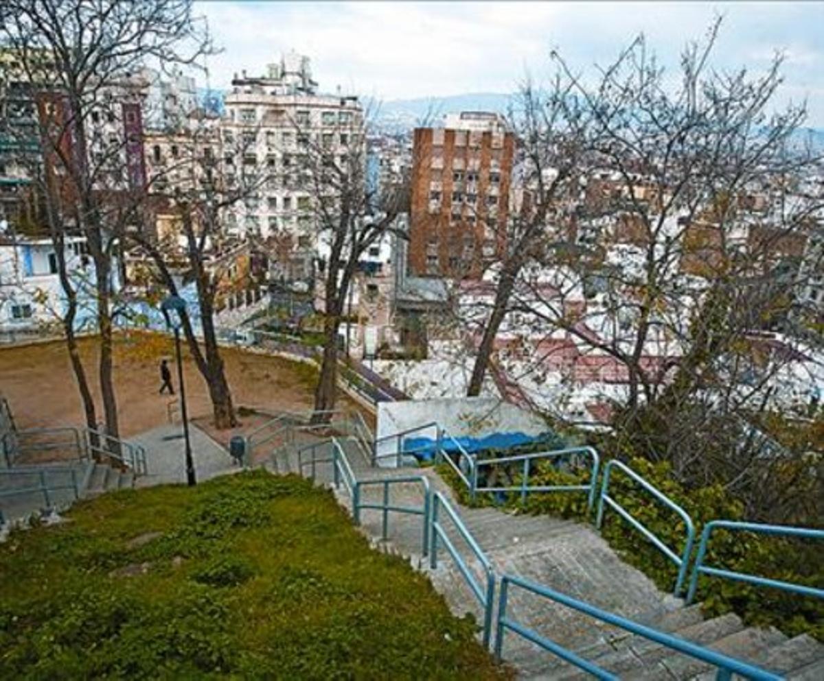Una vista del barrio de La Satalia, junto a la montaña de Montjuïc.