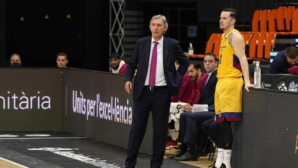 Thomas Heurtel, junto a Pesic, poco antes de saltar a la cancha en un partido de esta fase final