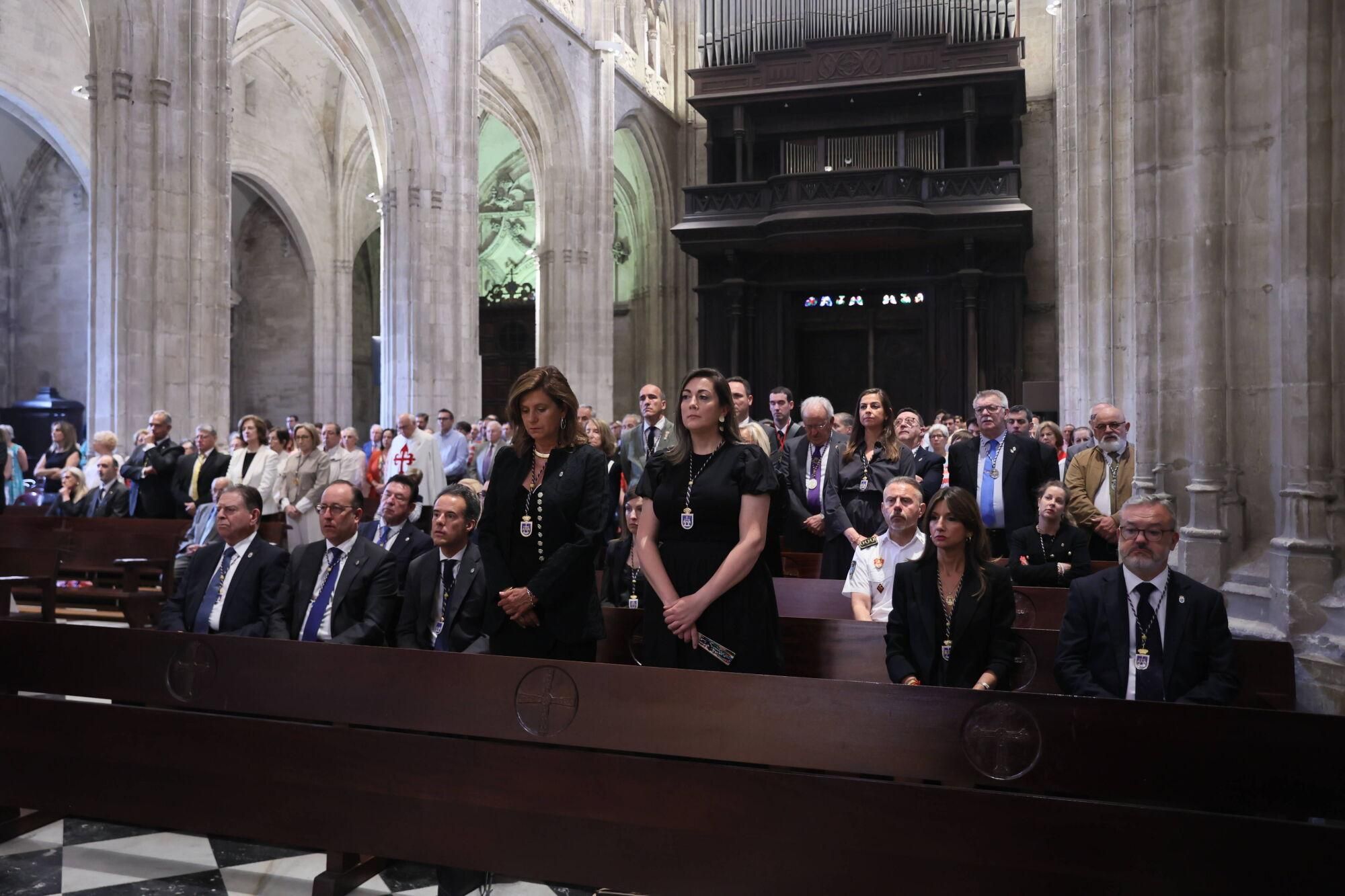 Así fue la misa del Corpus Christi en la catedral de Oviedo.