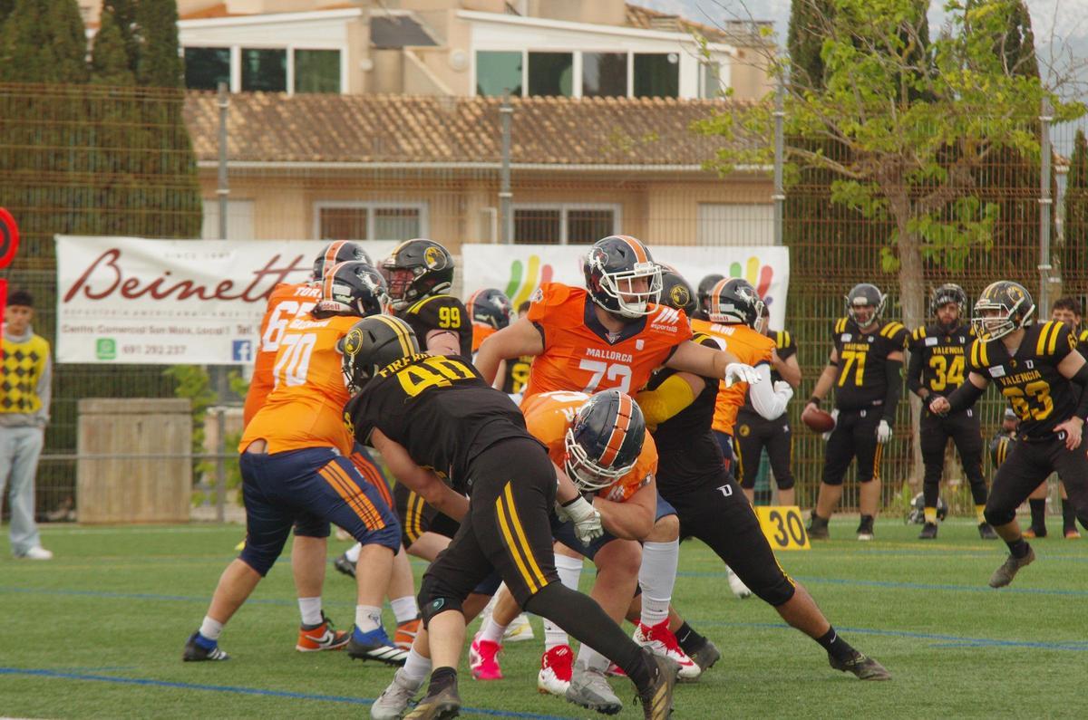 Imagen del último partido liguero del Mallorca Voltors, ante el Valencia Firebats en Son Moix