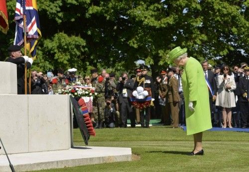 Obama, Hollande y la Reina de Inglaterra han estado presentes en los actos en recuerdo al desembarco de Normandía.