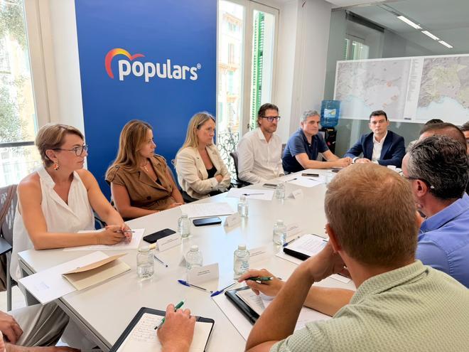 El PP propone en Mallorca permitir las devoluciones en caliente de migrantes que entren a nado en Ceuta y Melilla