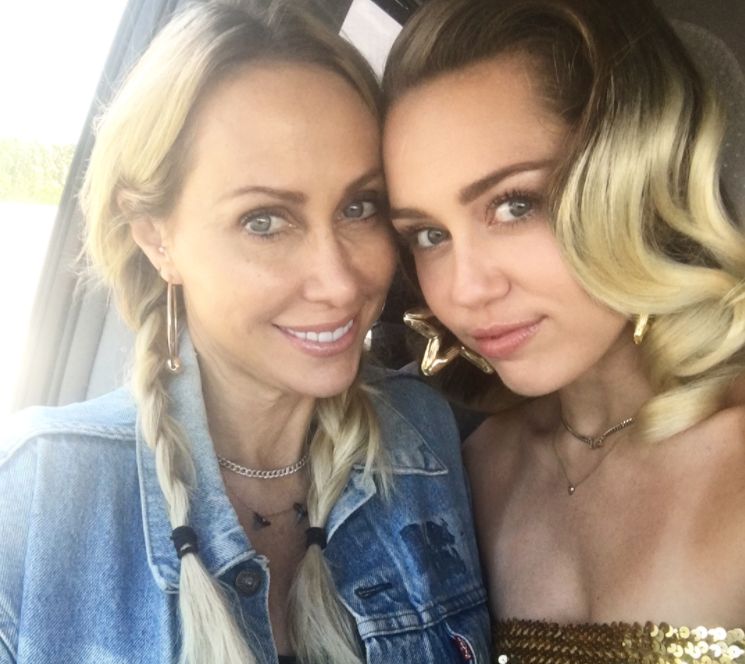 La madre de Miley Cyrus cuenta toda la verdad sobre su boda con Liam Hemsworth