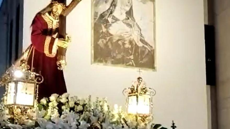 La talla de Jesús del Gran Poder es llevada a San Nicolás para procesionar en Viernes de Dolores