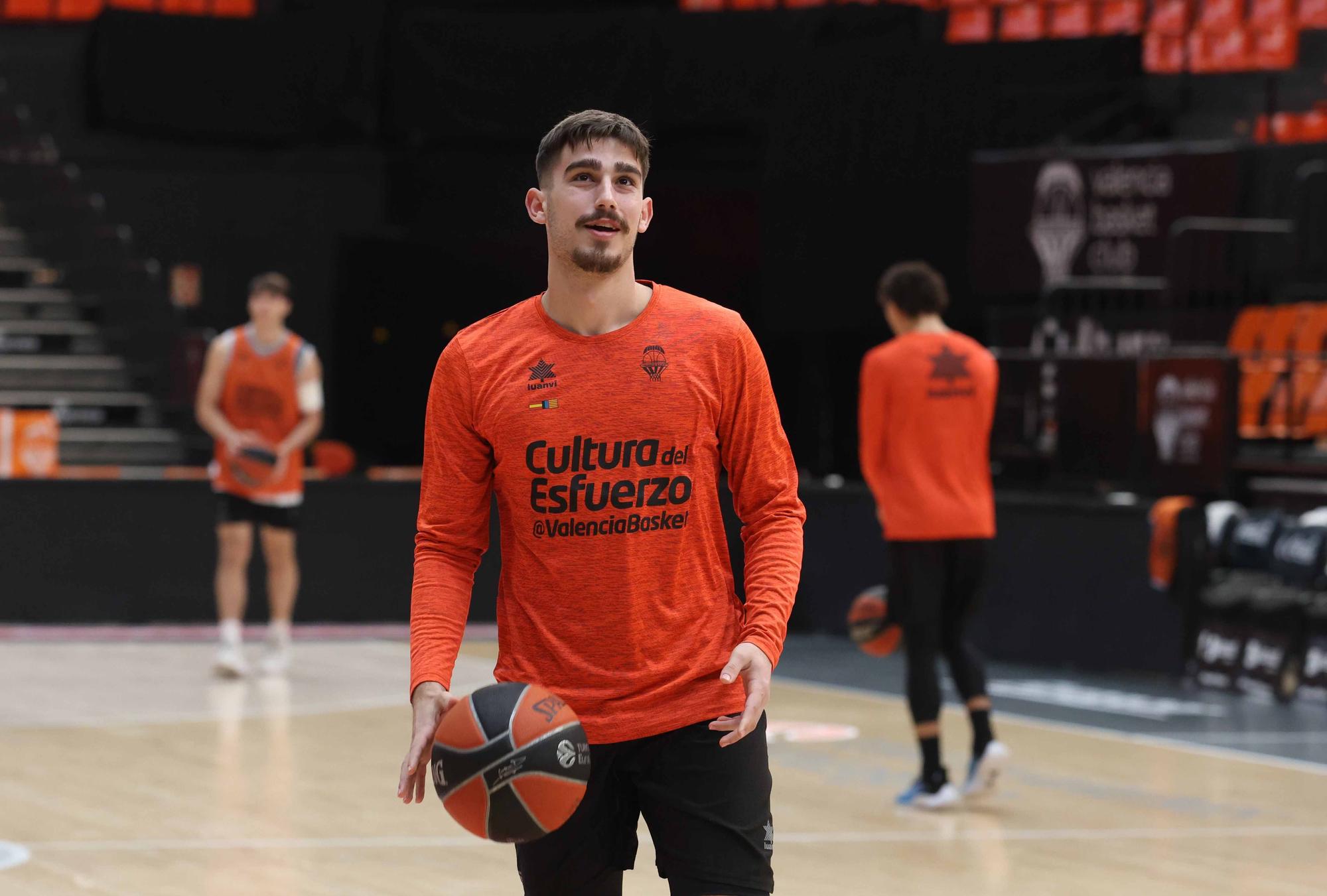 Entrenamiento previo al partido de Euroliga frente al  Meridianbet de Belgrado