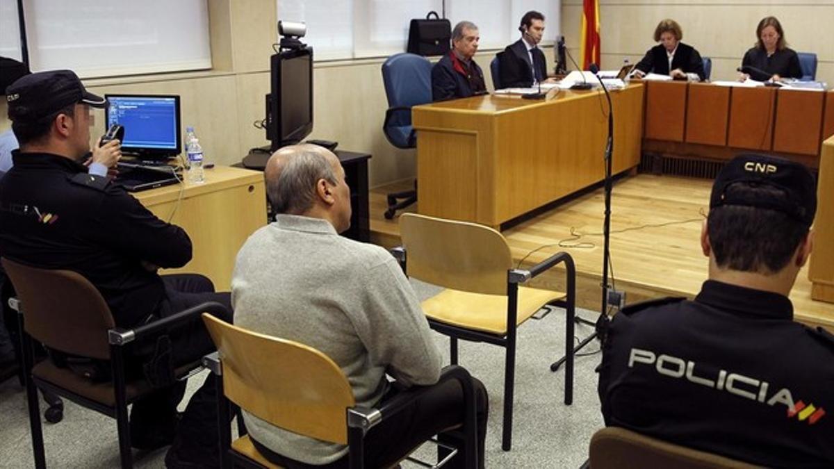 El conocido como el 'bibliotecario' de Al Qaeda, en el juicio de la Audiencia Provincial de Madrid, este jueves, 24 de abril.