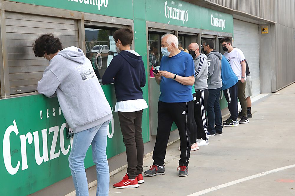 Aficionados asistentes al encuentro Córdoba CF-Cádiz B