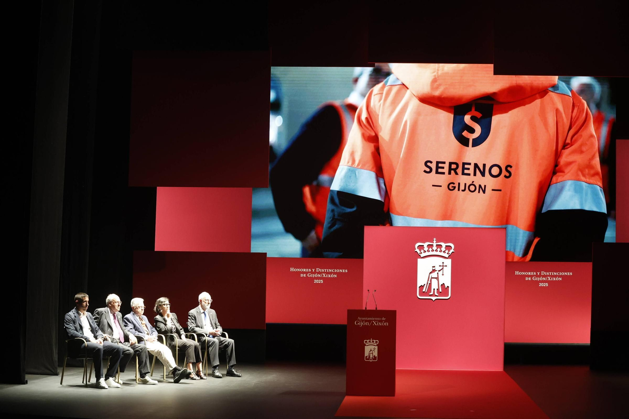 La entrega de medallas y distinciones de Gijón, en imágenes