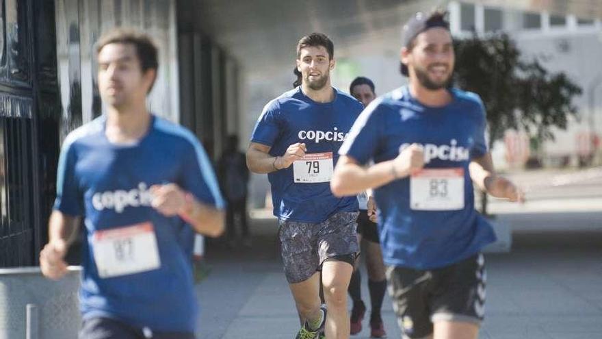 Carrera solidaria en Alvedro a beneficio de Tierra de Hombres