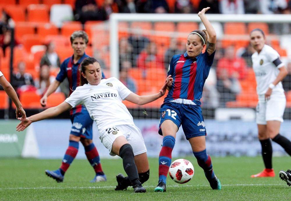 Derbi femenino en Mestalla