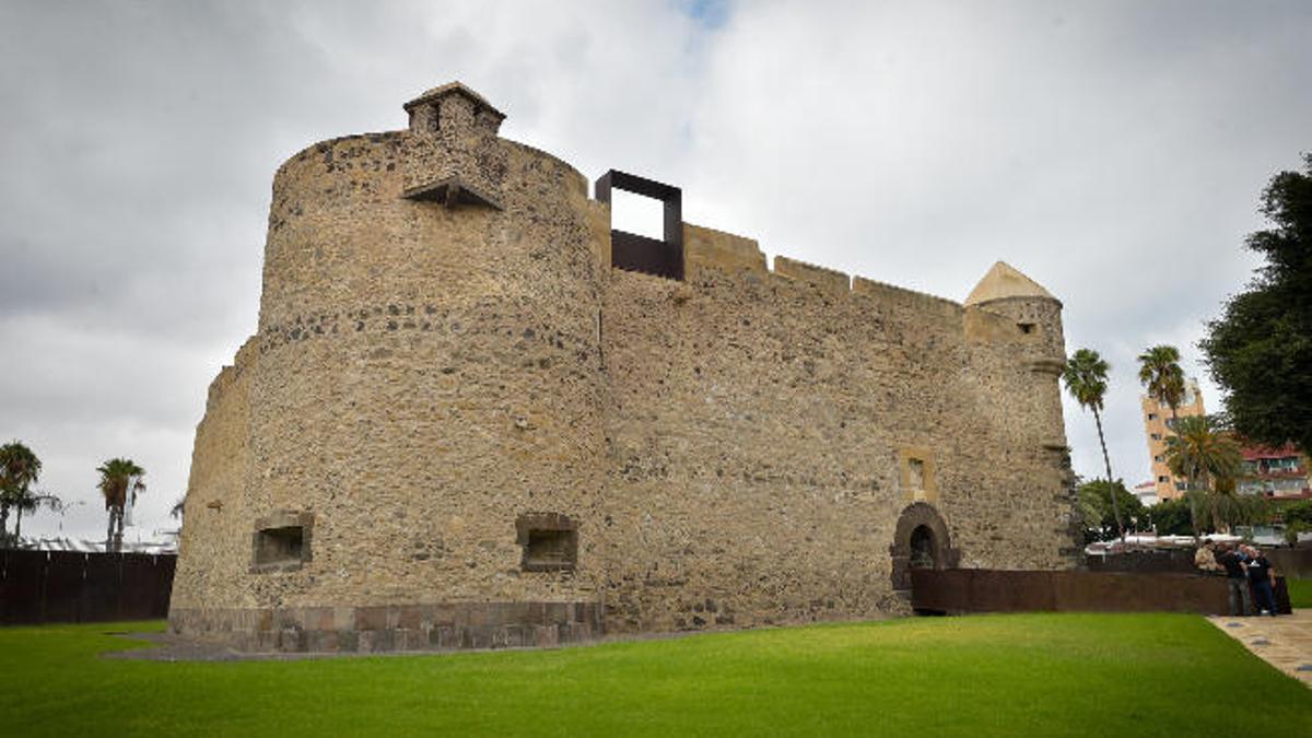 El Castillo de la Luz.