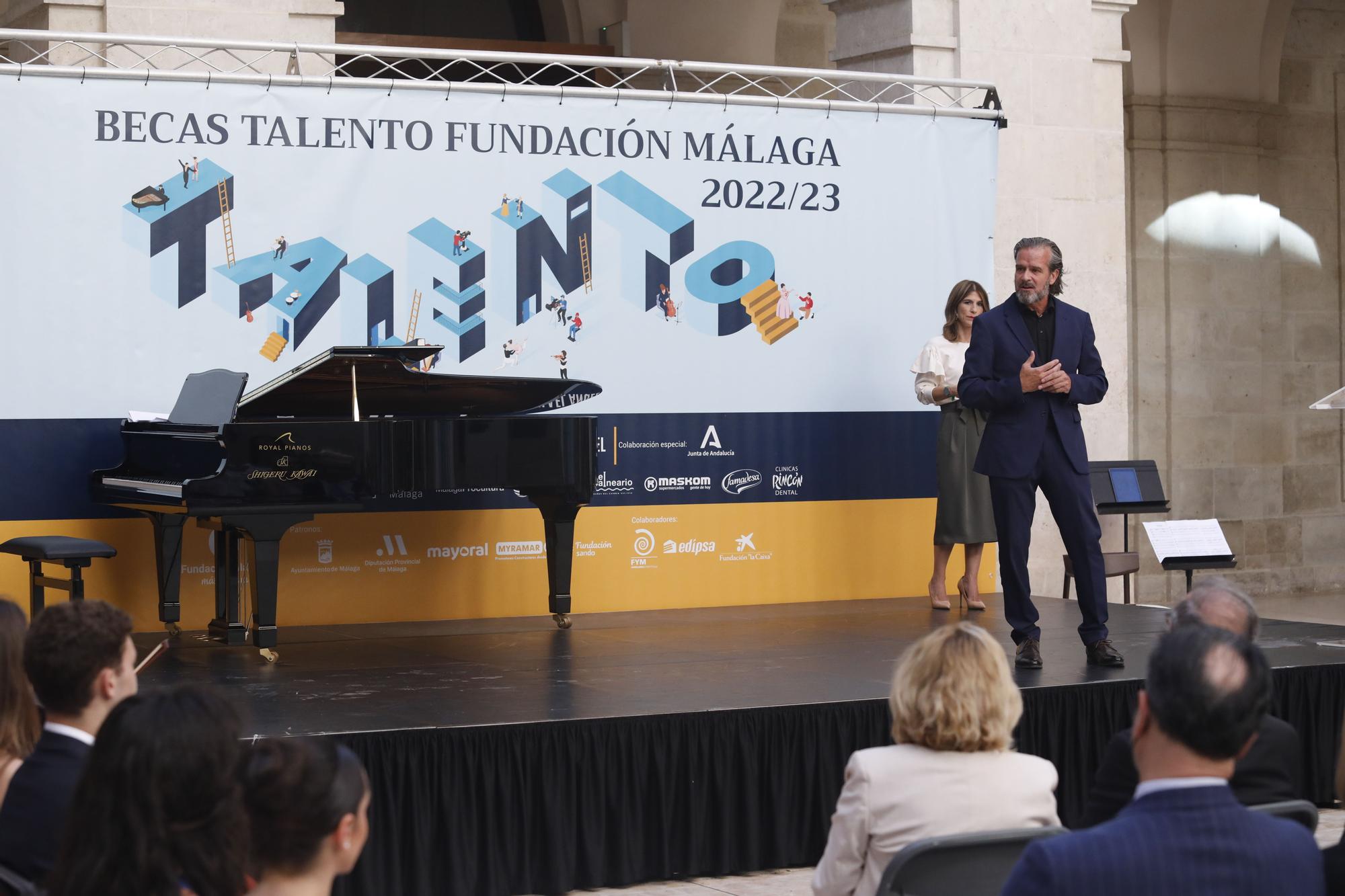 Entrega de las becas talento de la Fundación Málaga 22/23