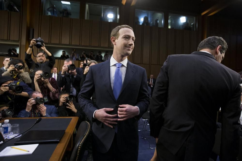 Zuckerberg, en el Senado de EEUU por la filtración de datos de Facebook