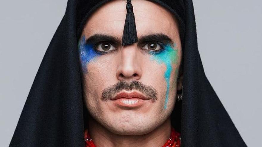 Rodrigo Cuevas, el Freddie Mercury del folklore asturià