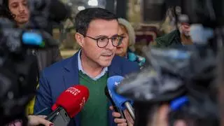 Gallardo avisa de que la sanidad en Extremadura empieza a "estar grave" y reitera su compromiso del 25% del gasto sanitario a la atención primaria