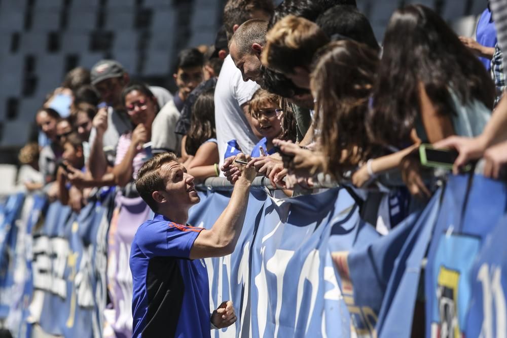 Presentación de Hidi, nuevo jugador del Real Oviedo