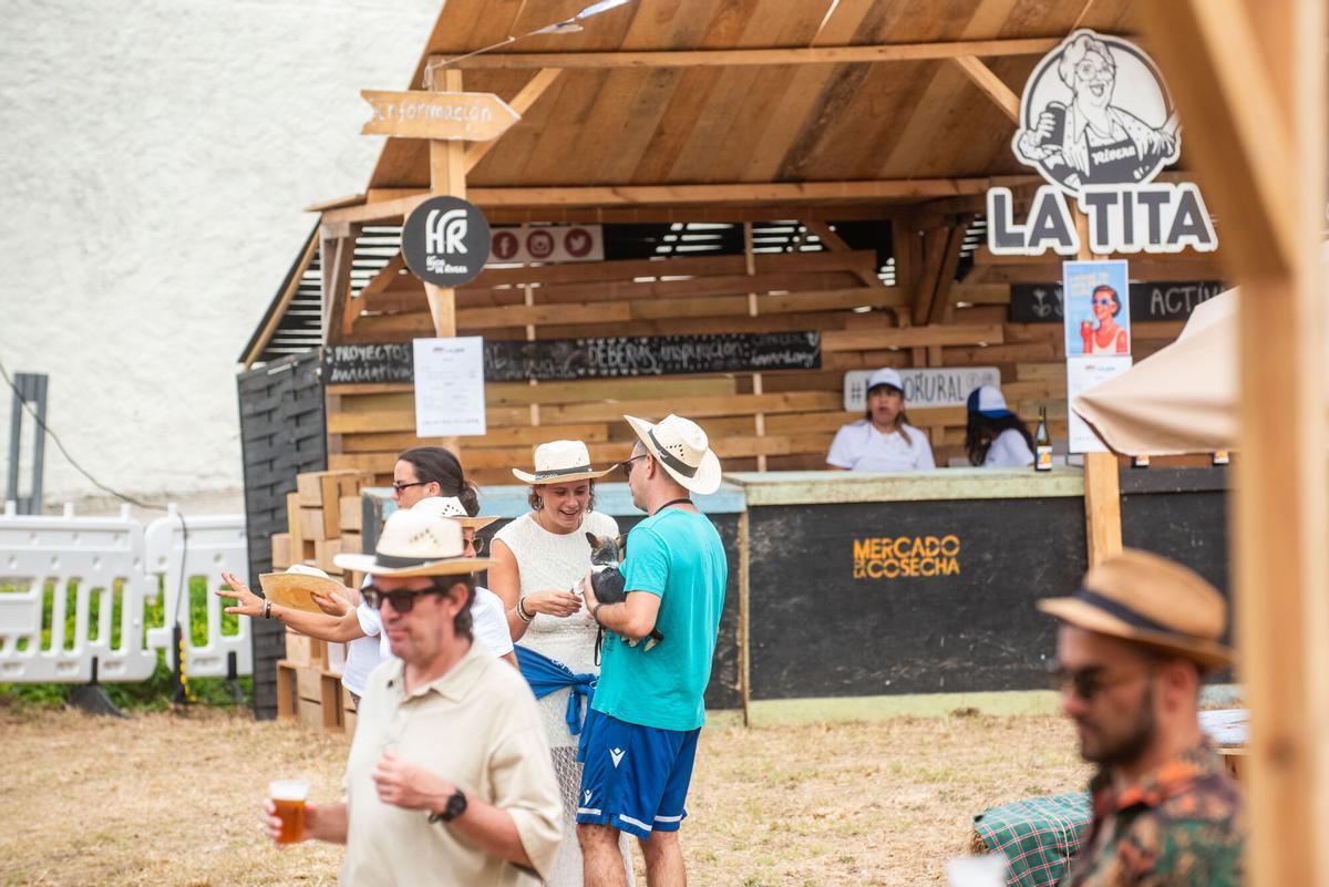El Noroeste Estrella Galicia vuelve a acoger una nueva edición del Mercado da Colleita en O Portiño. El Noroeste Estrella Galicia vuelve a acoger una nueva edición del Mercado da Colleita en O Portiño.