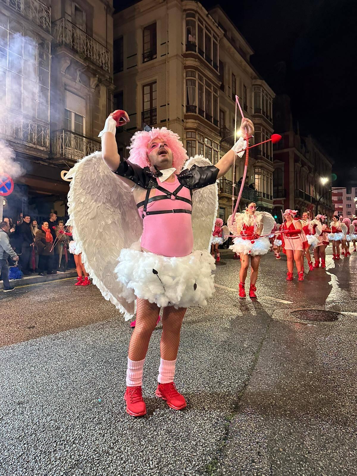 Imagen de archivo de un desfile pasado en el centro de Luarca.