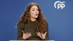 Ester Muñoz durante la rueda de prensa en el Partido Popular.