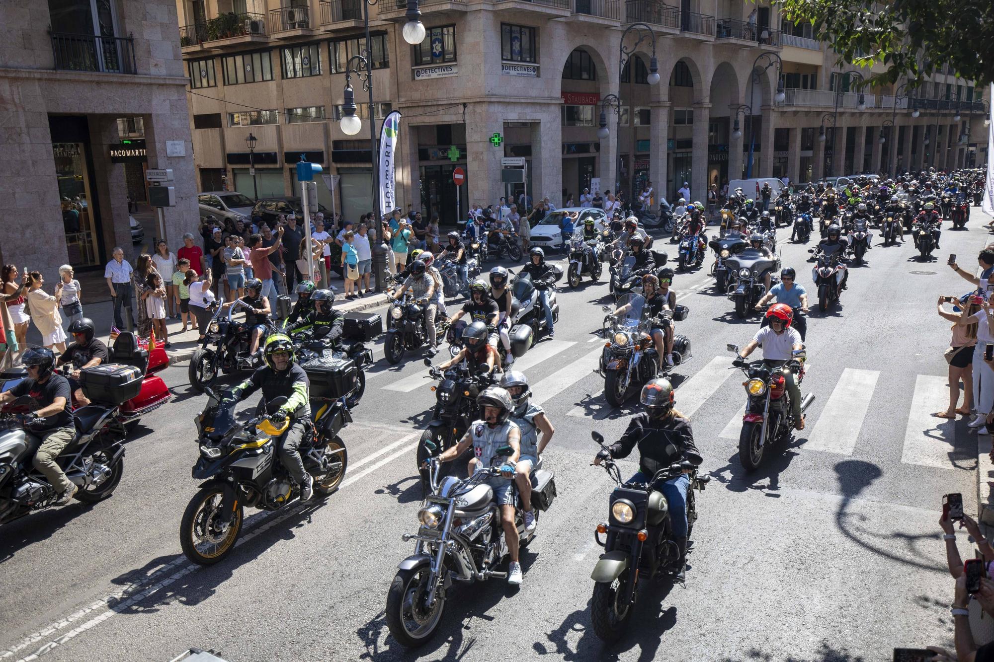 FOTOS | Más de 2.000 moteros participan en el Motorock FM de Palma