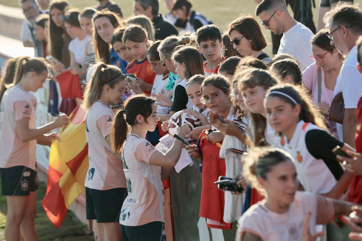 La Selección Española despierta pasiones en Son Bibiloni La Selección Española despierta pasiones en Son Bibiloni