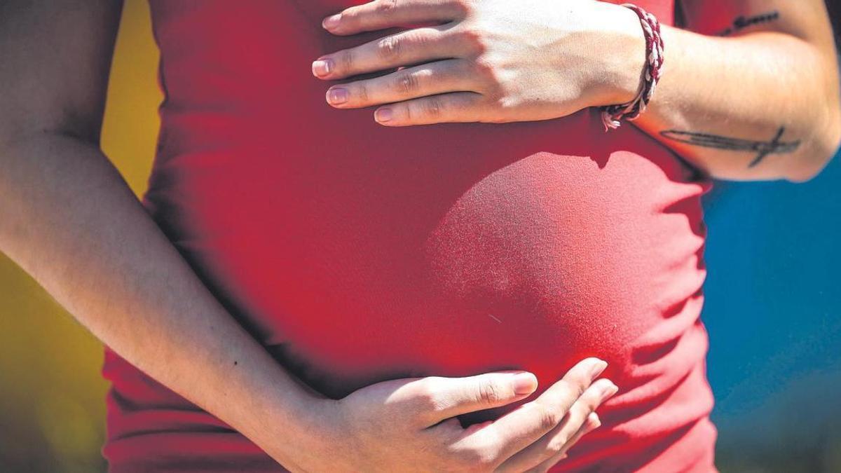 Challenges of Adoption for Mothers in Galicia