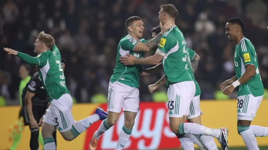 Thiaw se unió a la fiesta goleadora de Gordon