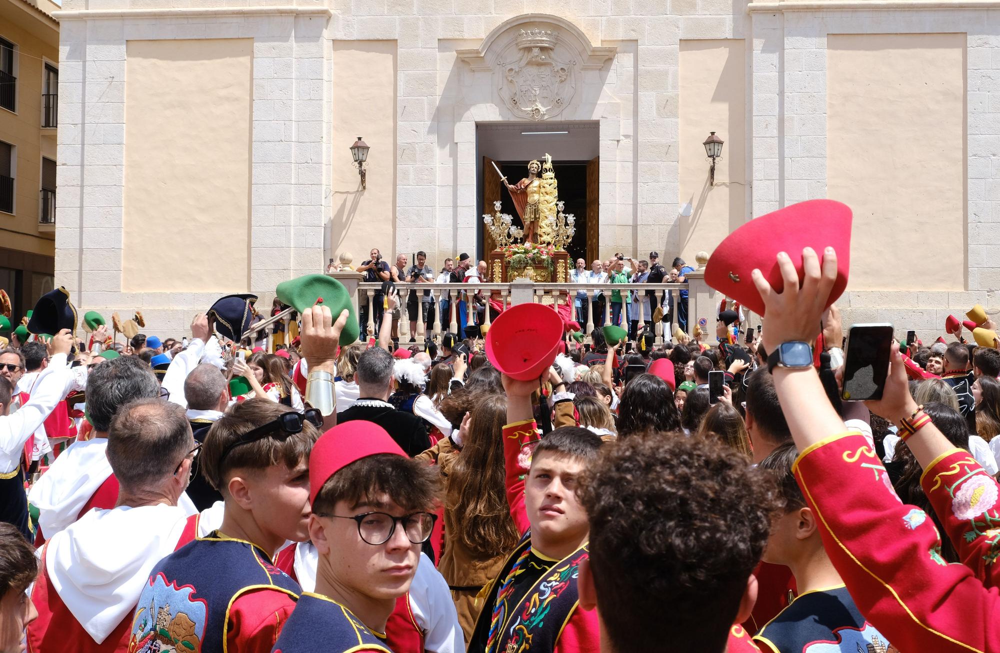 Así se ha vivido la bajada del Santo en las fiestas de Petrer